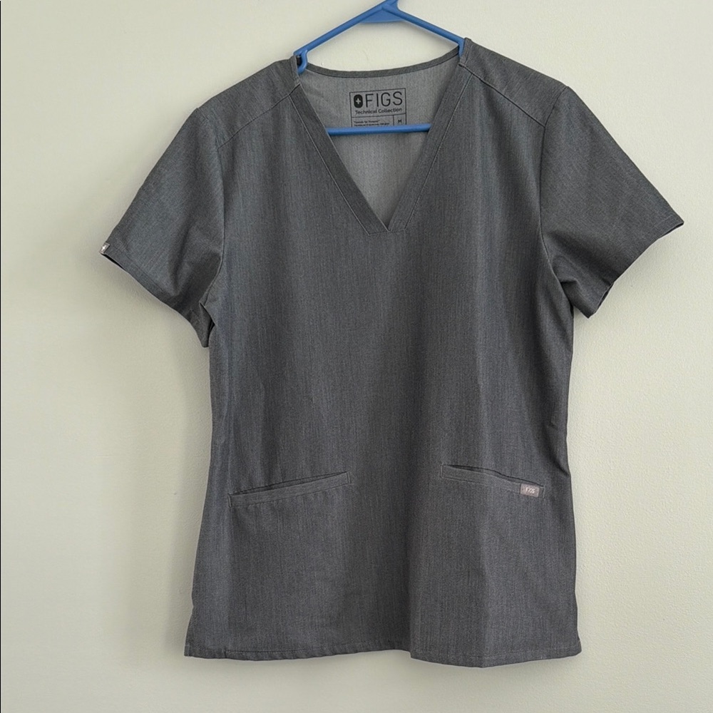 Figs Scrub top